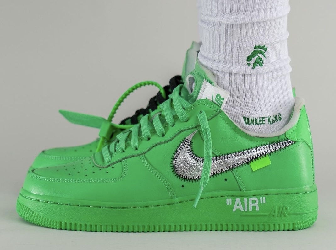 Off-White Nike Air Force 1 Low Light Green Spark DX1419-300 On-Foot