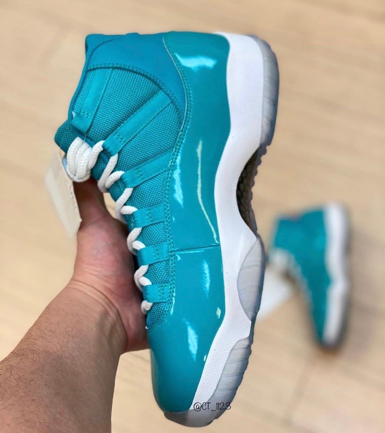 Air Jordan 11 Miami Dolphins Sample