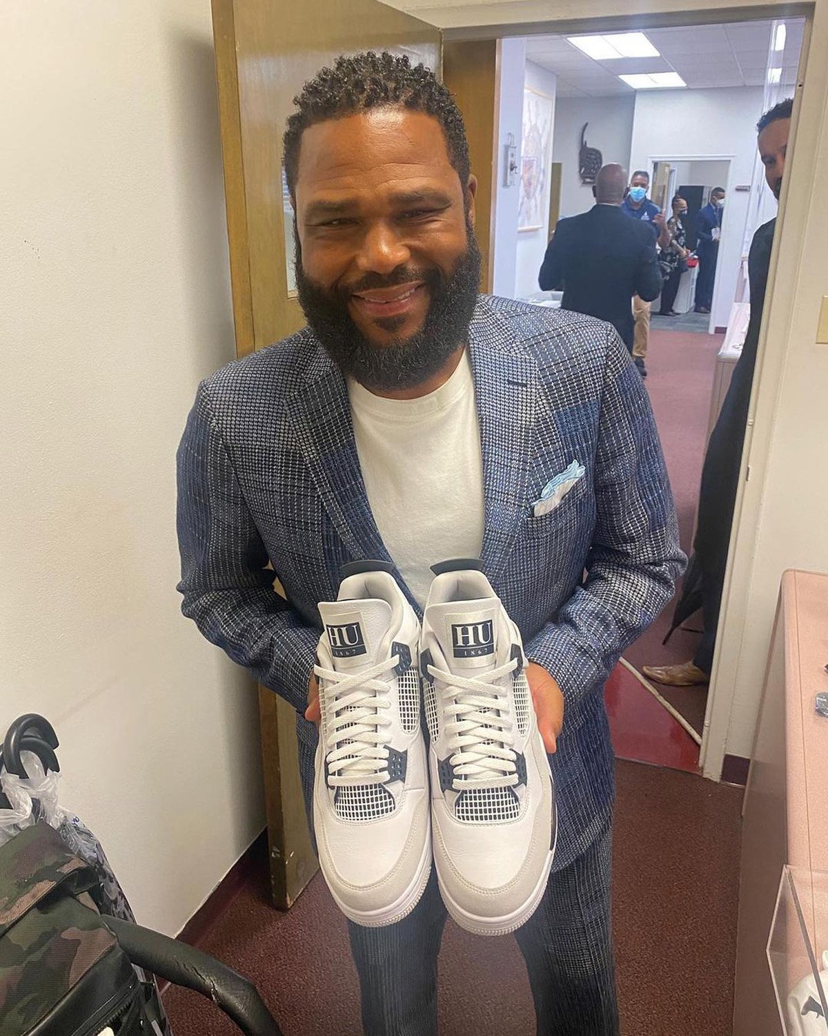 Anthony Anderson Air Jordan 4 Howard University PE