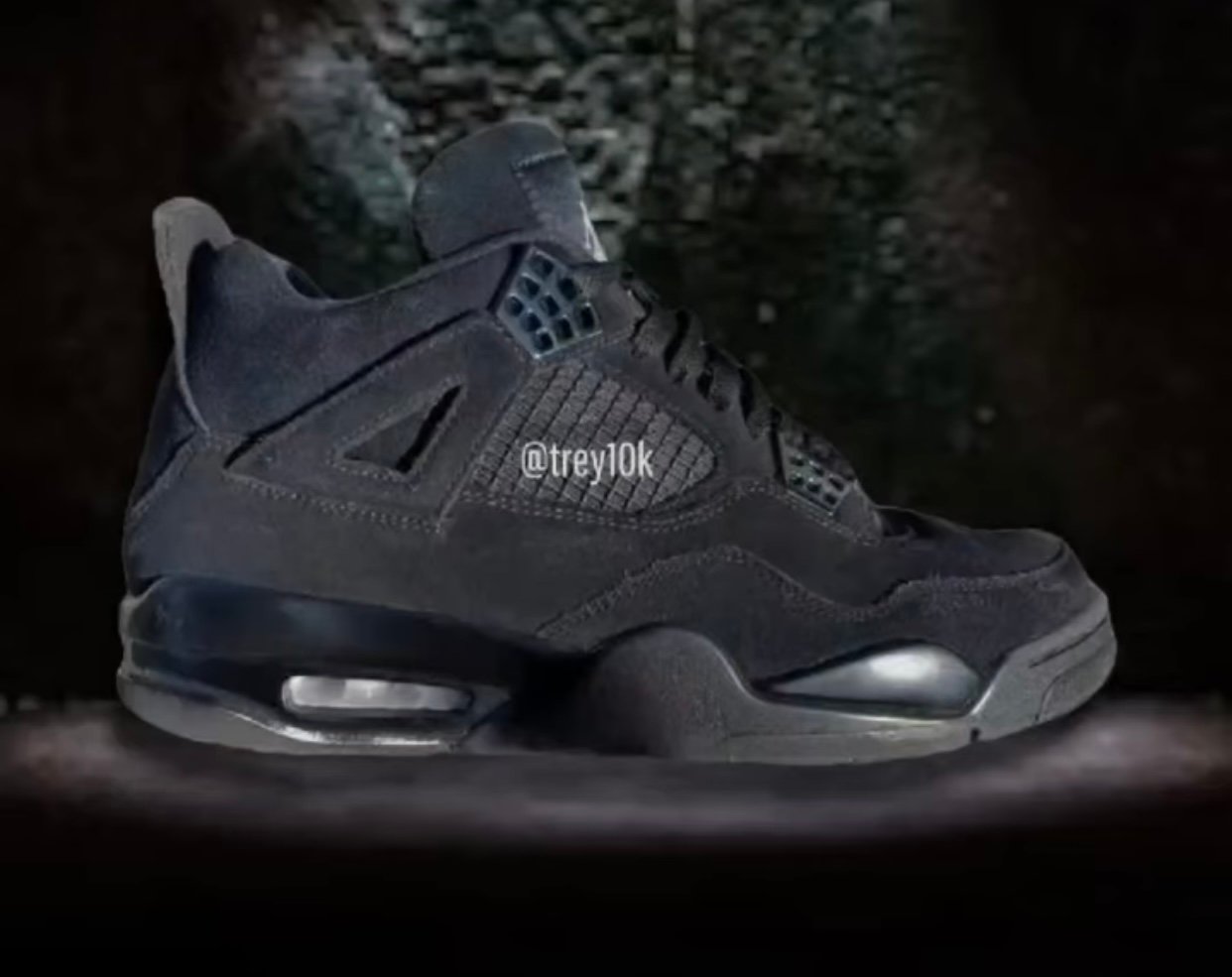 Nike SB Air Jordan 4 Black Cat Release First Look