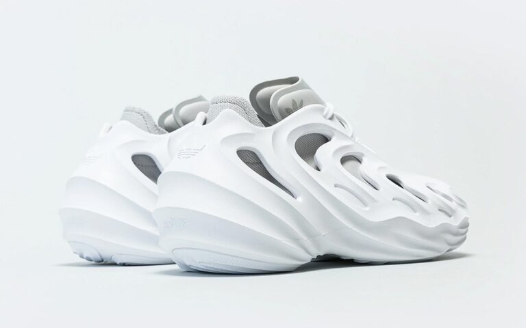adifom q white grey
