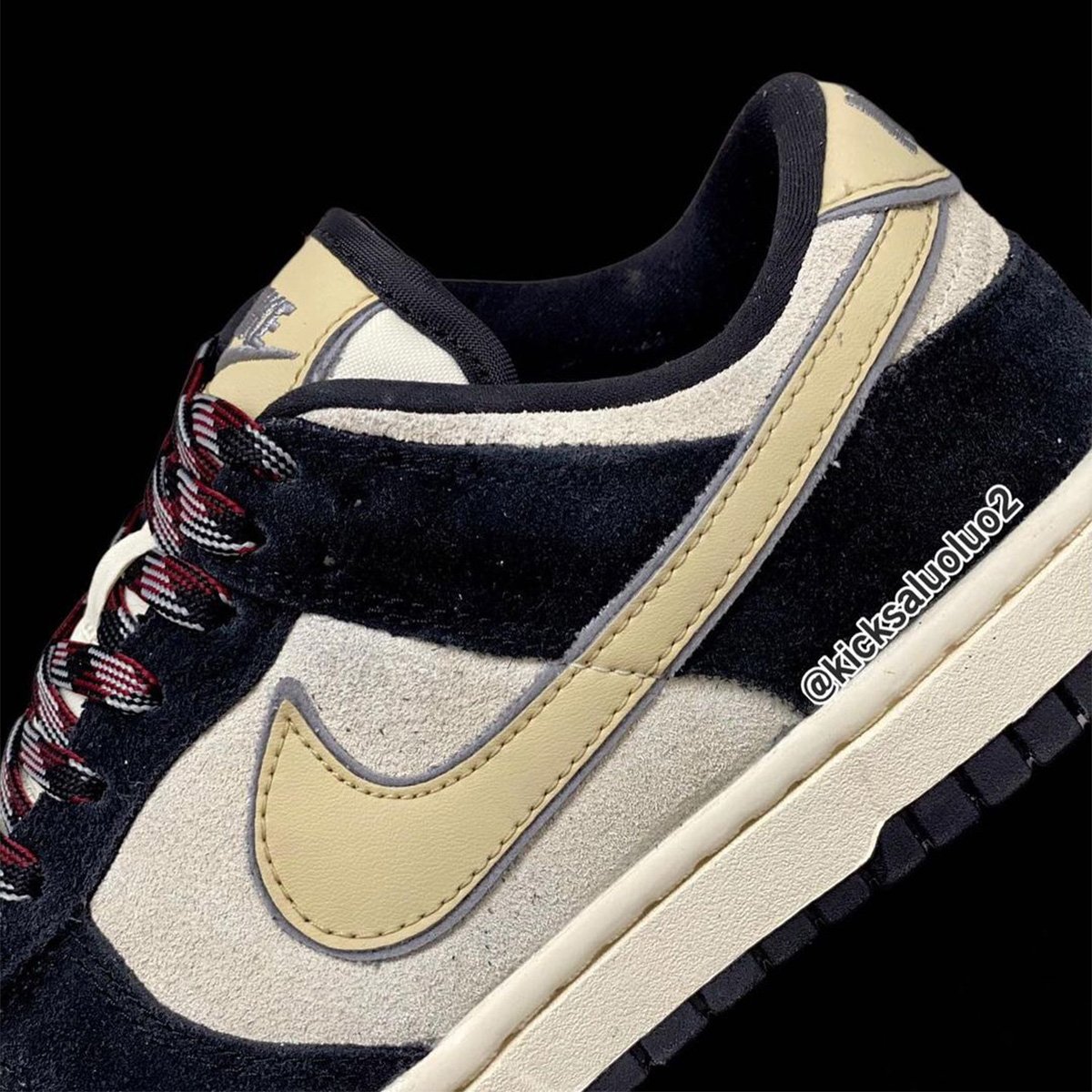 Nike Dunk Low Navy Suede Release Date Info
