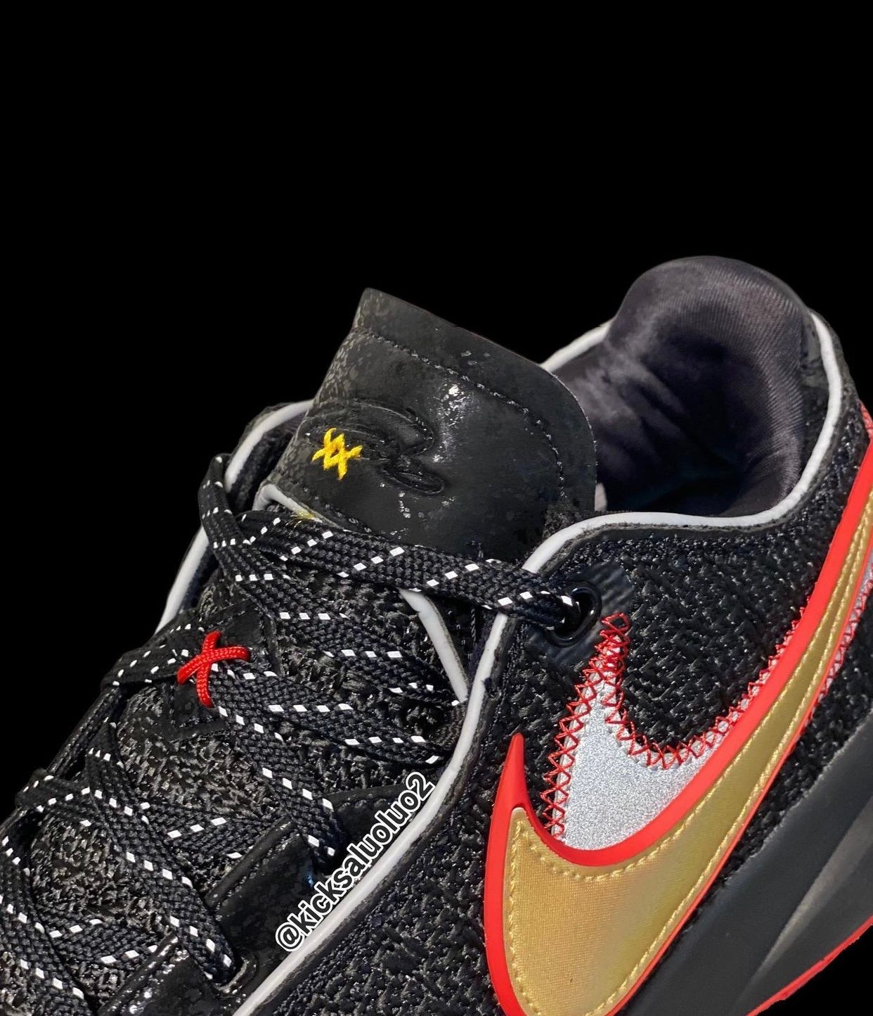 Nike LeBron 20 Black University Red University Gold DJ5423-001 Infos sur la date de sortie
