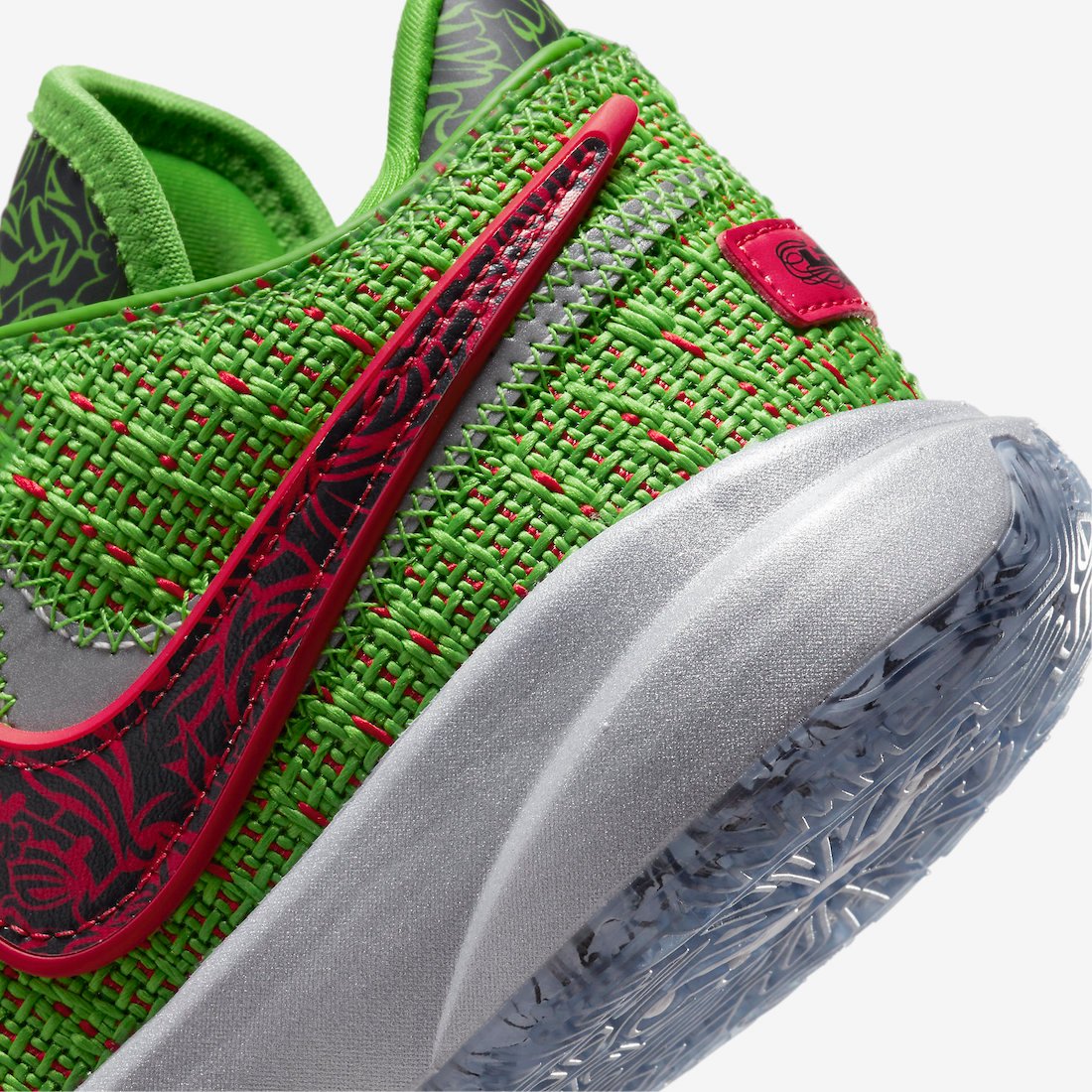 Nike LeBron 20 Christmas GS DQ8646-300 Release Date Info