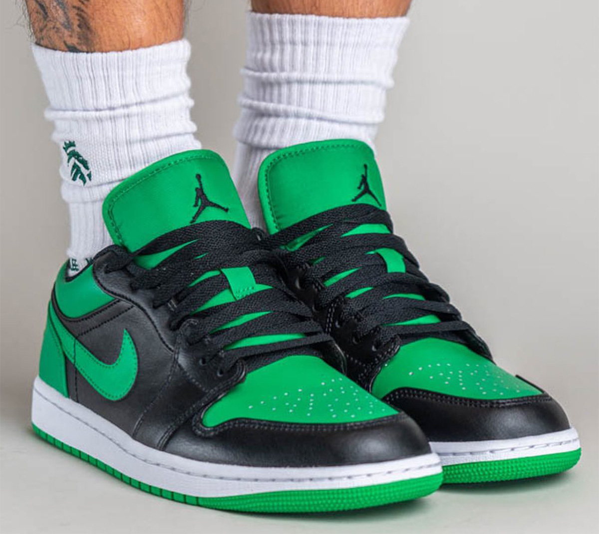 jordan 1 low black green
