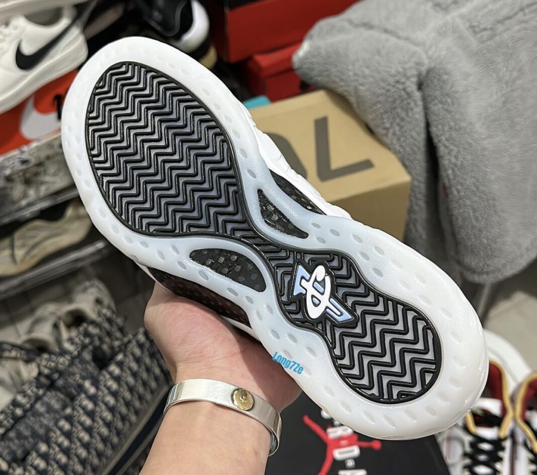 Nike Air Foamposite One Penny PE White Black DV0815100 Release Date