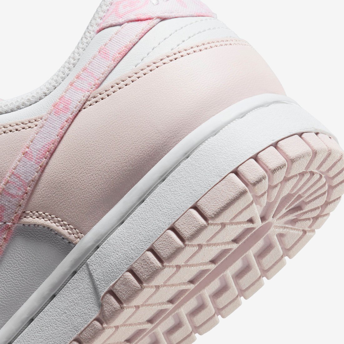 Nike Dunk Low Pink Paisley FD1449-100 Release Date Info