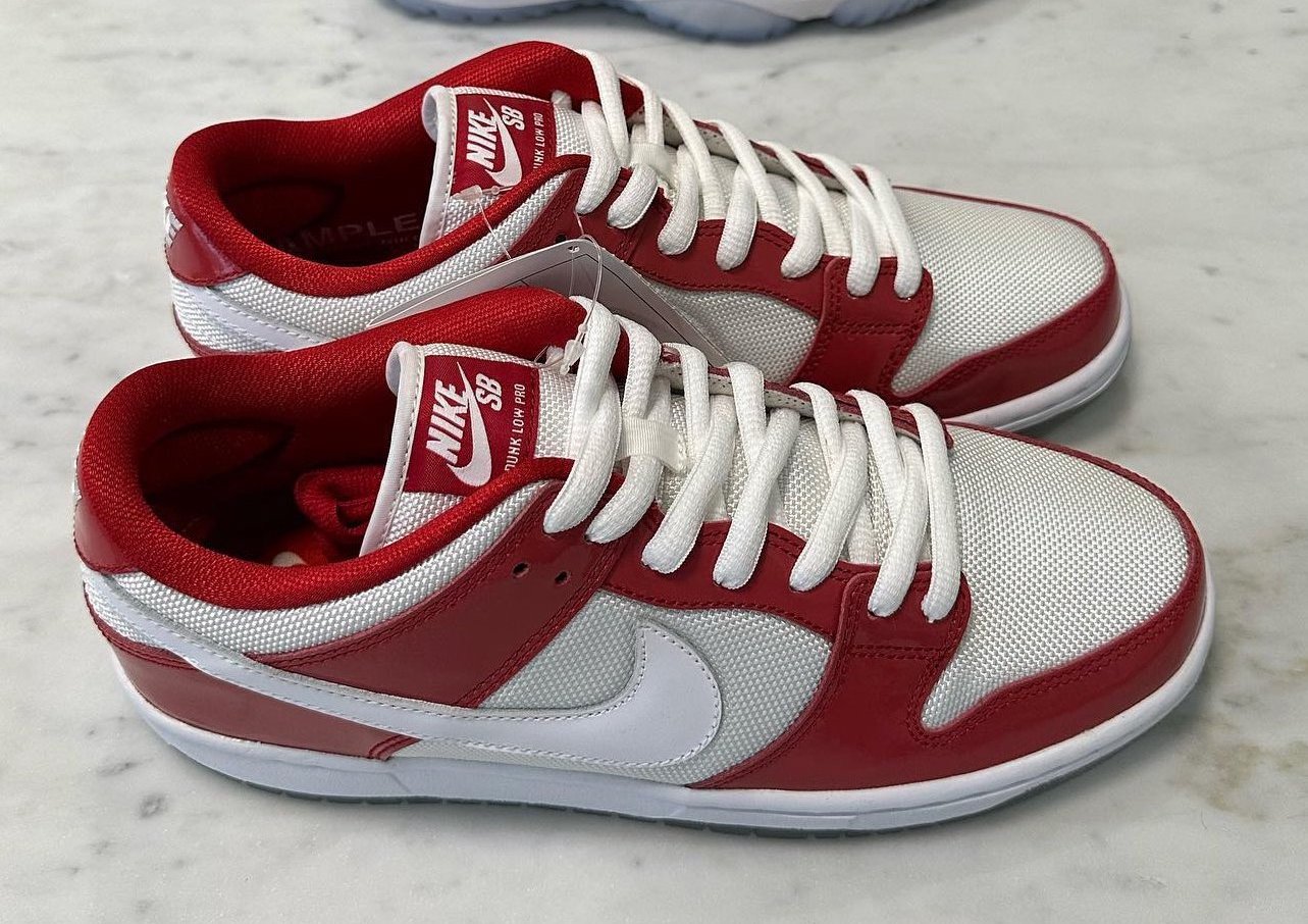 Nike SB Dunk Low Cherry Varsity Red 2015