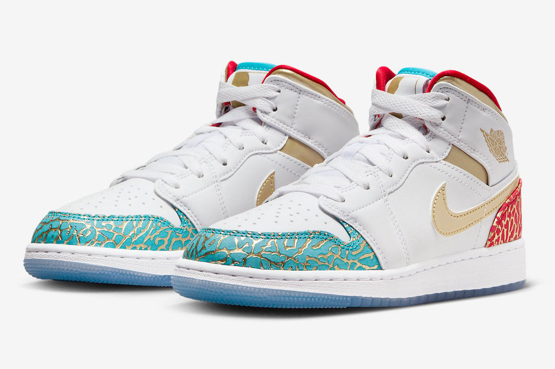 Air Jordan 1 Mid ‘UNC to Chicago’ Official Images