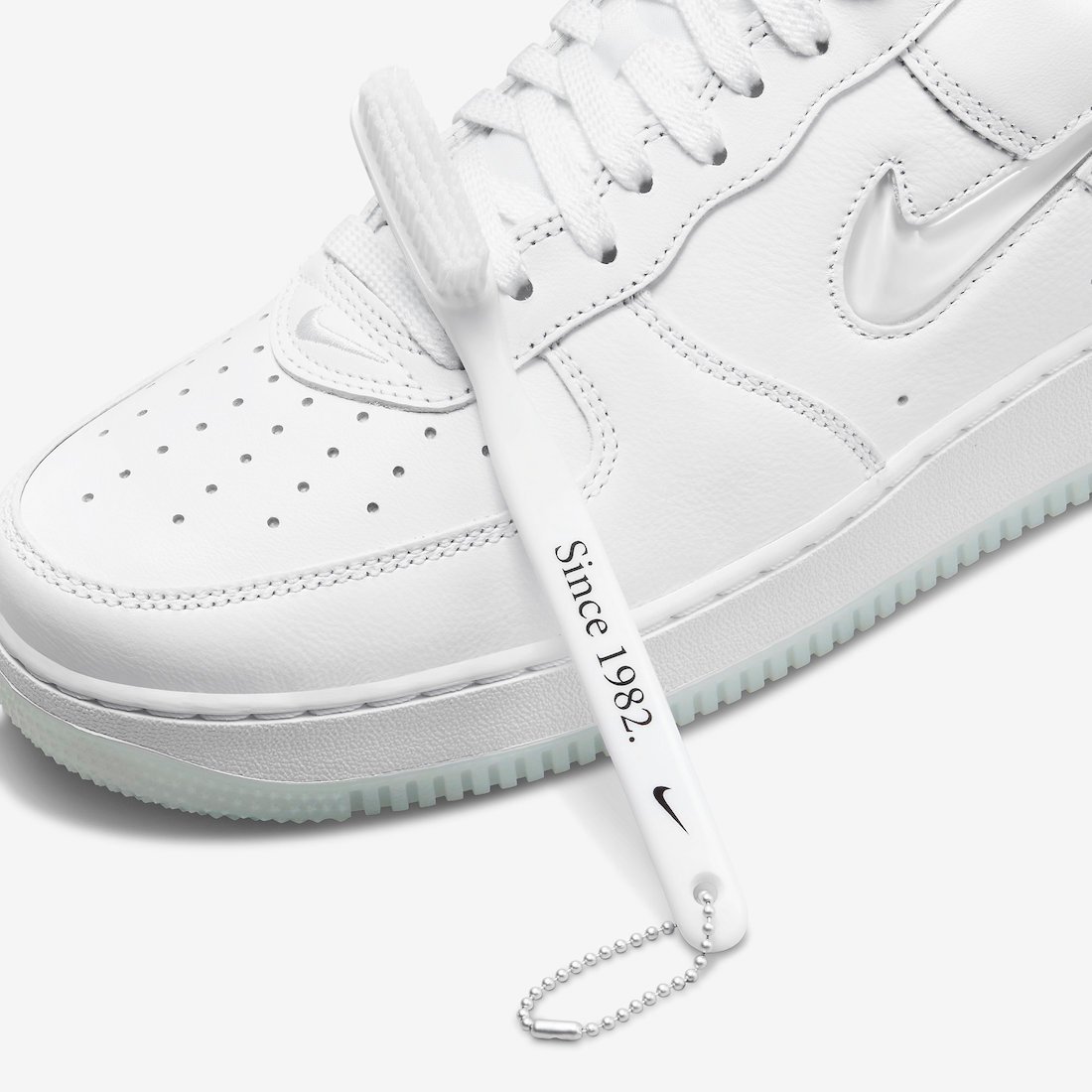 Nike Air Force 1 Low White Jewel FN5924-100 Release Date Info