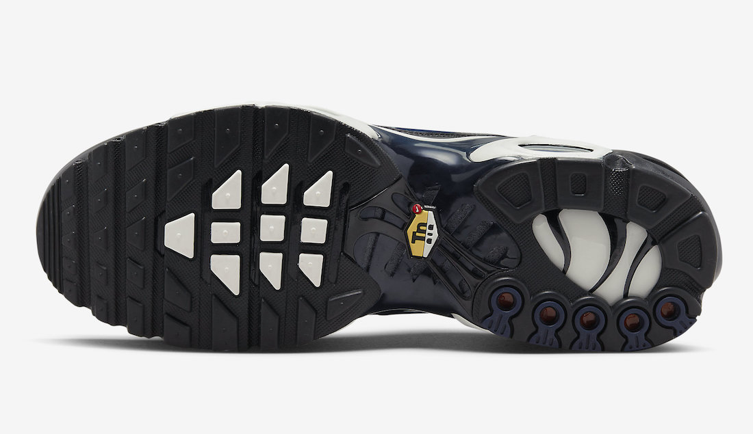 Nike Air Max Plus Black White Midnight Navy DV7665-001 Release Date Info