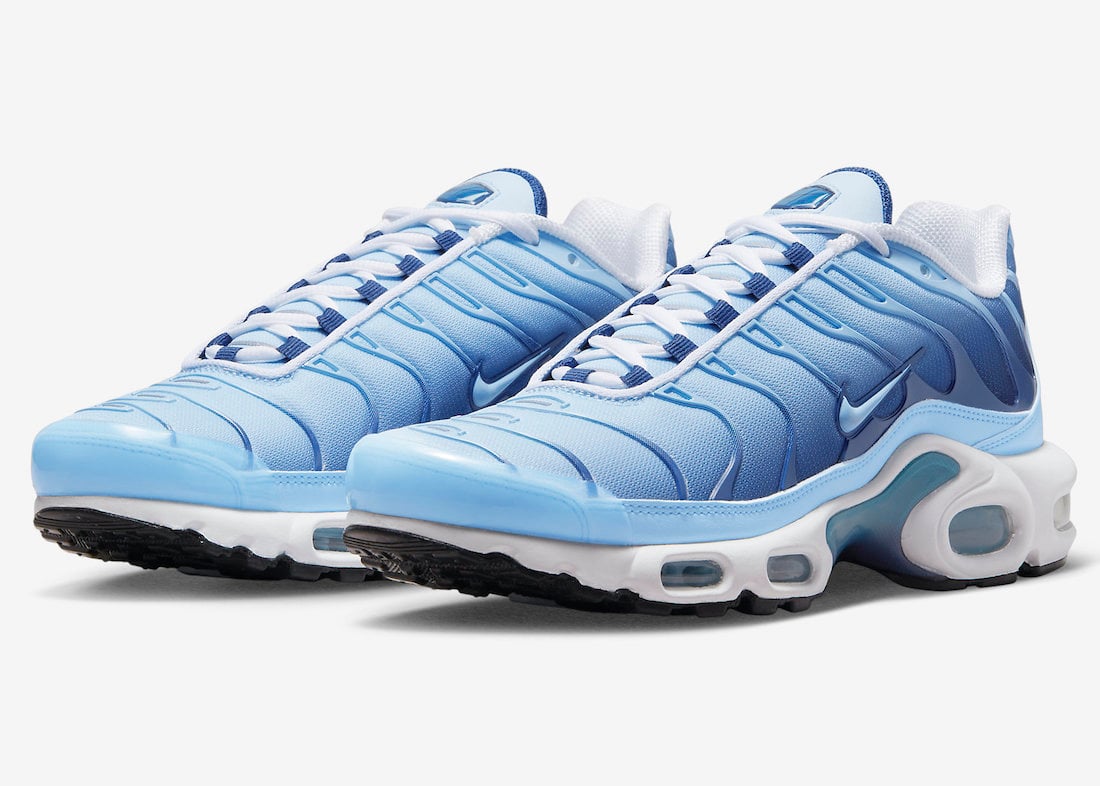 This Nike Air Max Plus Features Shades of Blue