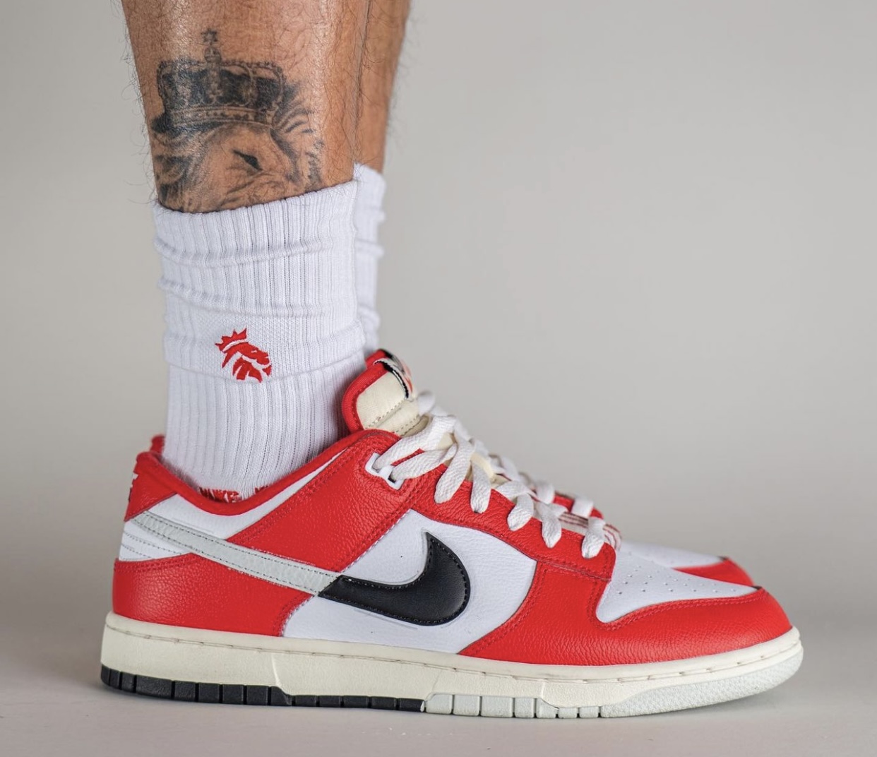 Nike Dunk Low Chicago Split University Red DZ2536-600 On-Feet
