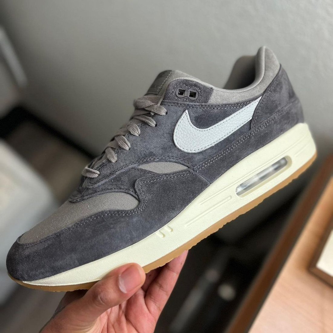Nike Air Max 1 Crepe Soft Grey FD5088-001 Release Date Info