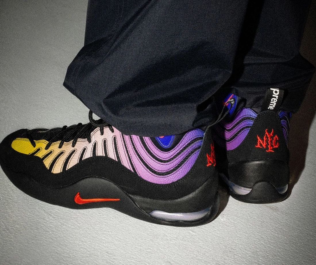 Supreme Nike Air Bakin Black On-Feet