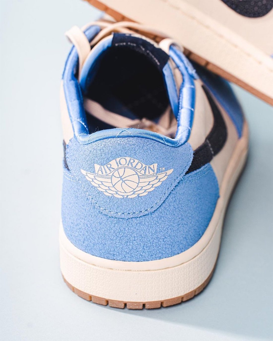 Air Jordan 1 Low OG UNC PE