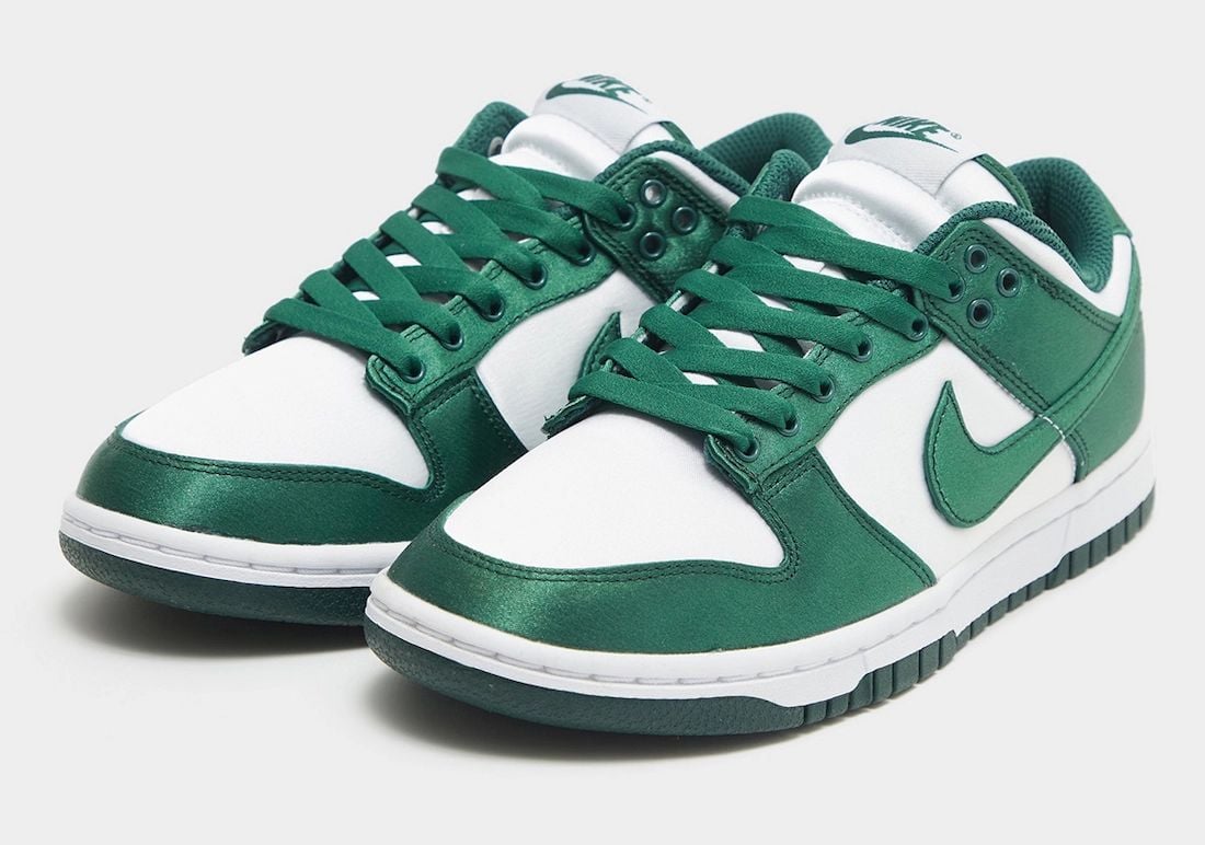First Look: Nike Dunk Low ‘Satin Green’