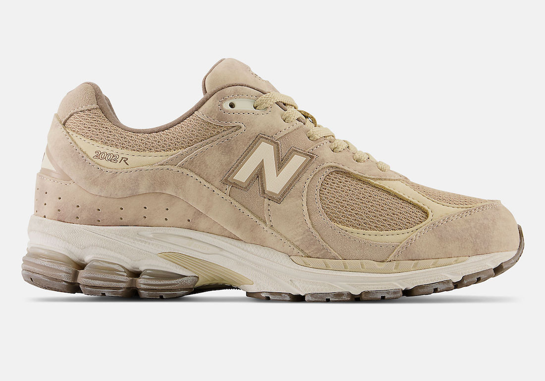 New Balance 2002R in Incense and Sandstone