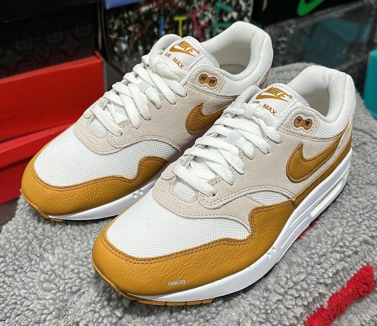 Nike Air Max 1 Bronze DZ4549-110