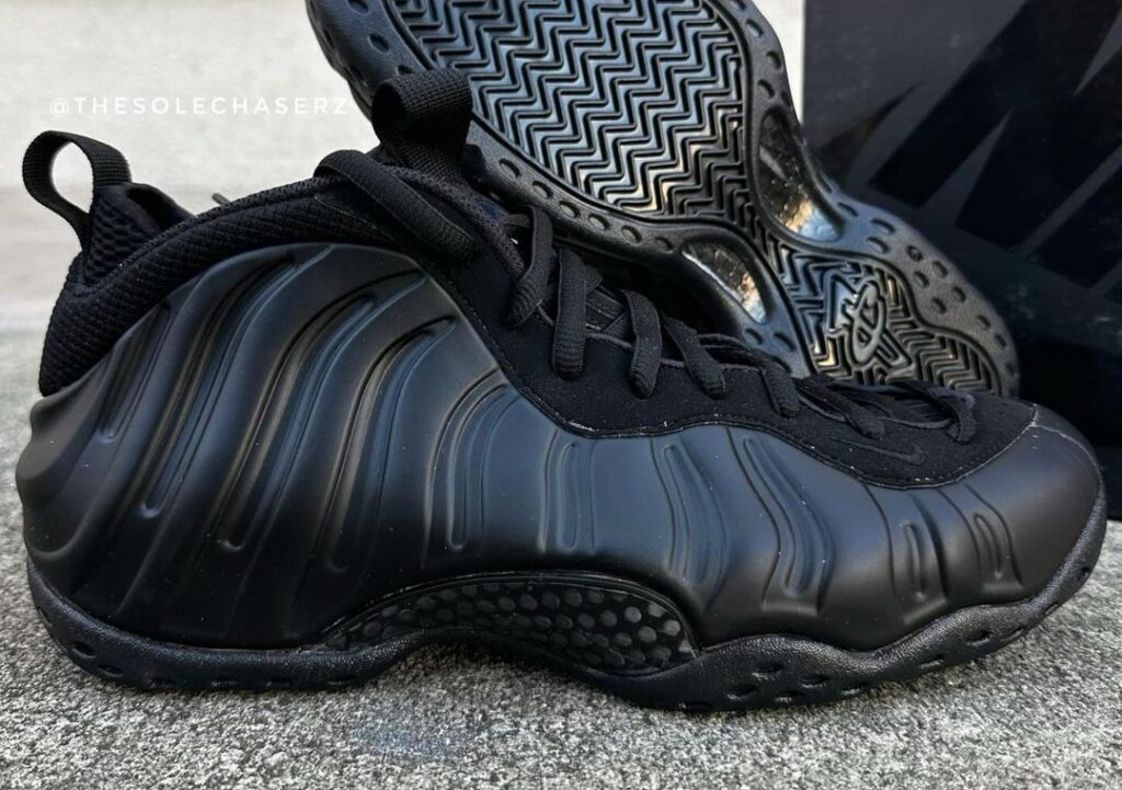 2023 Nike Foamposite One Anthracite