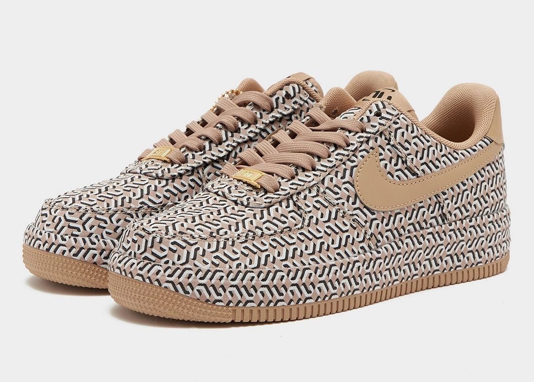 Nike Air Force 1 Low United in Victory Tan