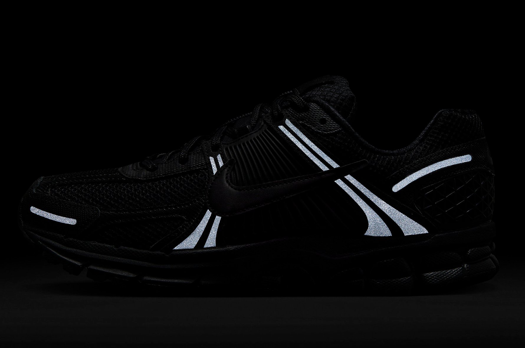 Nike Zoom Vomero 5 Triple Black BV1358-003 Release Date | SneakerFiles