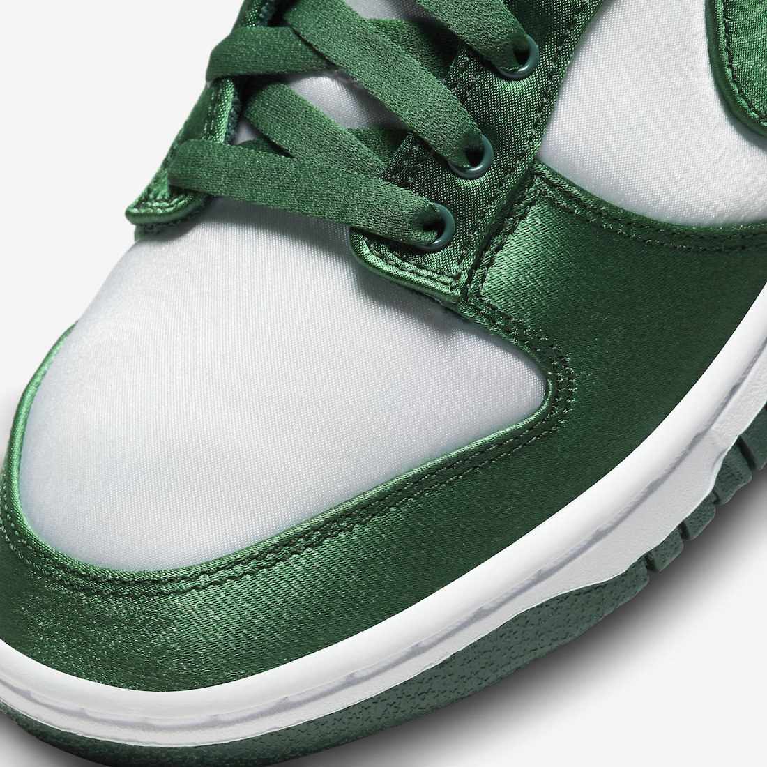 Nike Dunk Low Satin Green DX5931-100