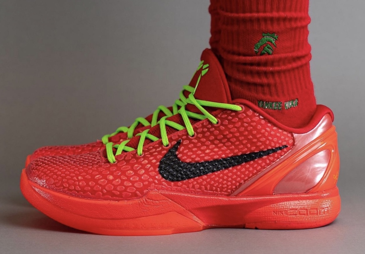 How the Nike Kobe 6 Protro ‘Reverse Grinch’ Looks On-Feet