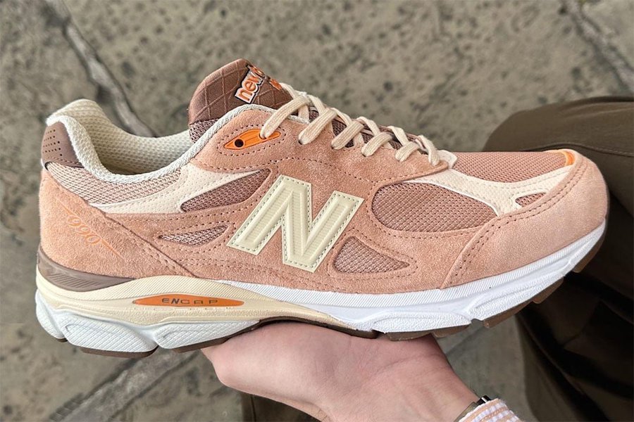 Size? New Balance 990v3 Release Date
