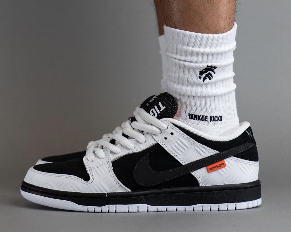 TIGHTBOOTH Nike SB Dunk Low FD2629-100 On-Feet