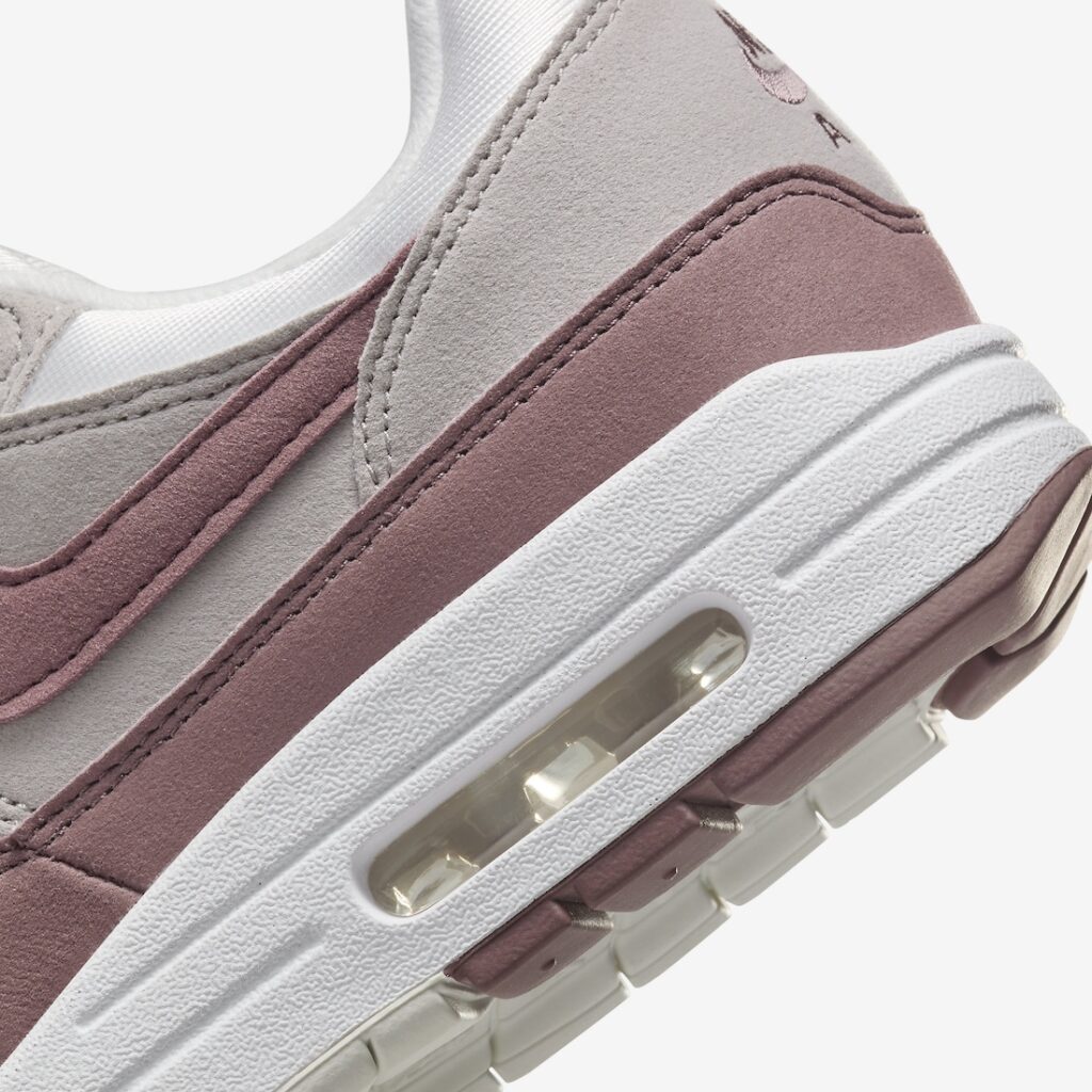 Nike Air Max 1 Smokey Mauve DZ2628-104 | SneakerFiles