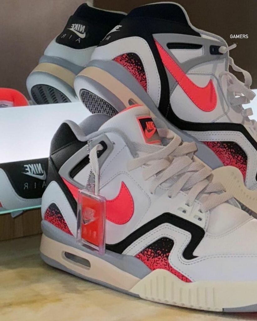 Nike Air Tech Challenge 2 Hot Lava 2024