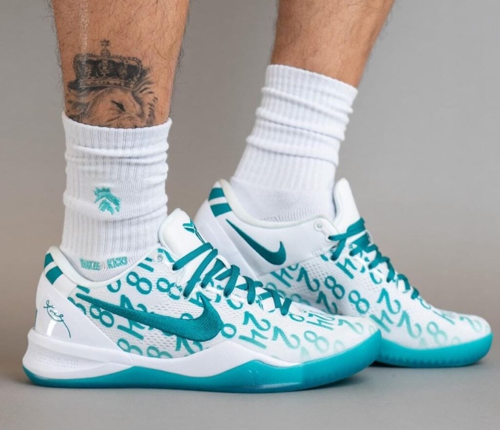 Nike Kobe 8 Protro Radiant Emerald On-Feet