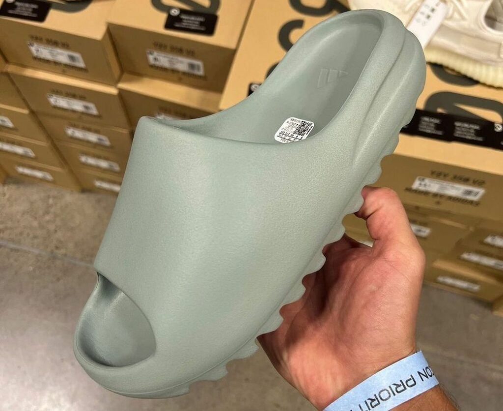 adidas Yeezy Slide Salt ID5480 Release Details