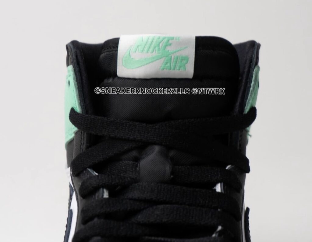 Air Jordan 1 Green Glow 2024