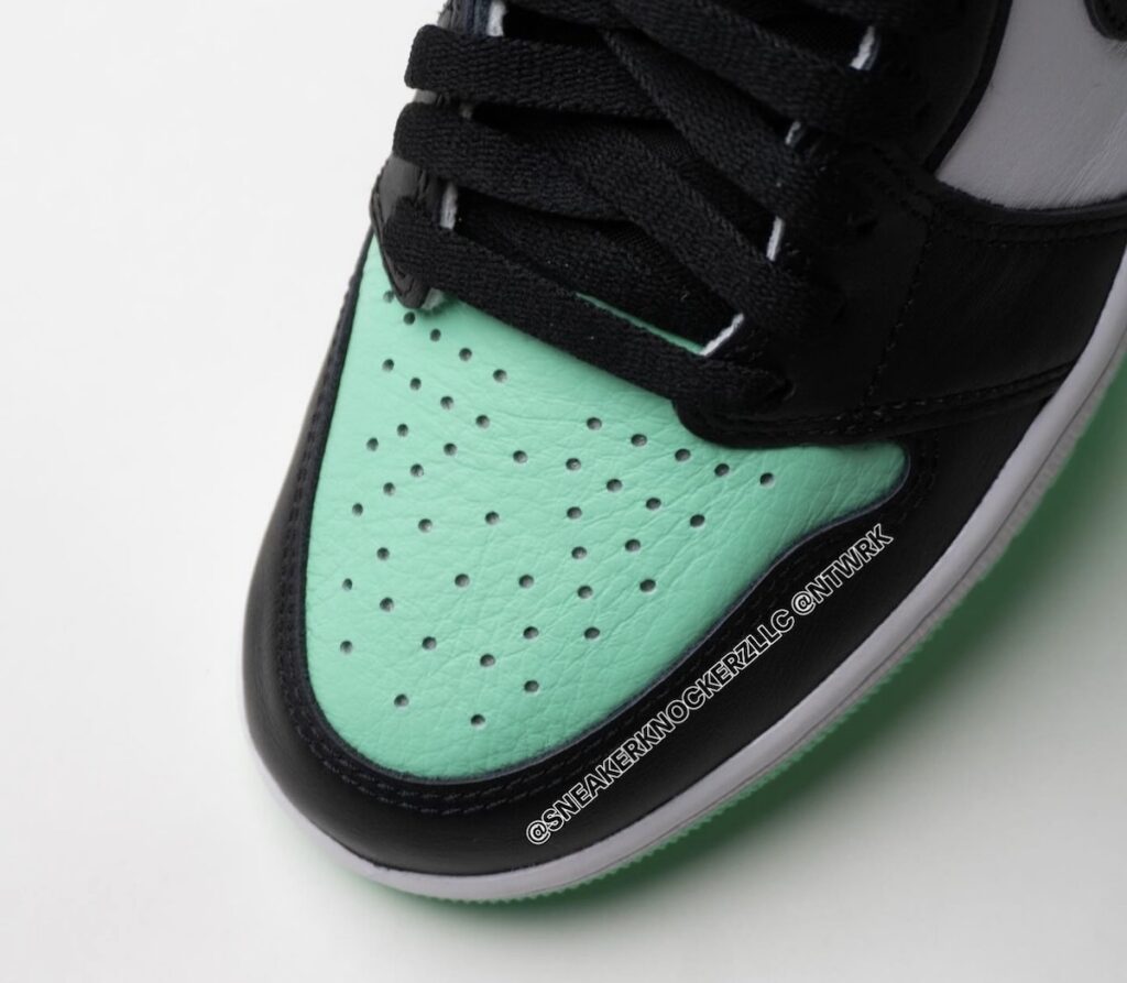 Air Jordan 1 Green Glow 2024