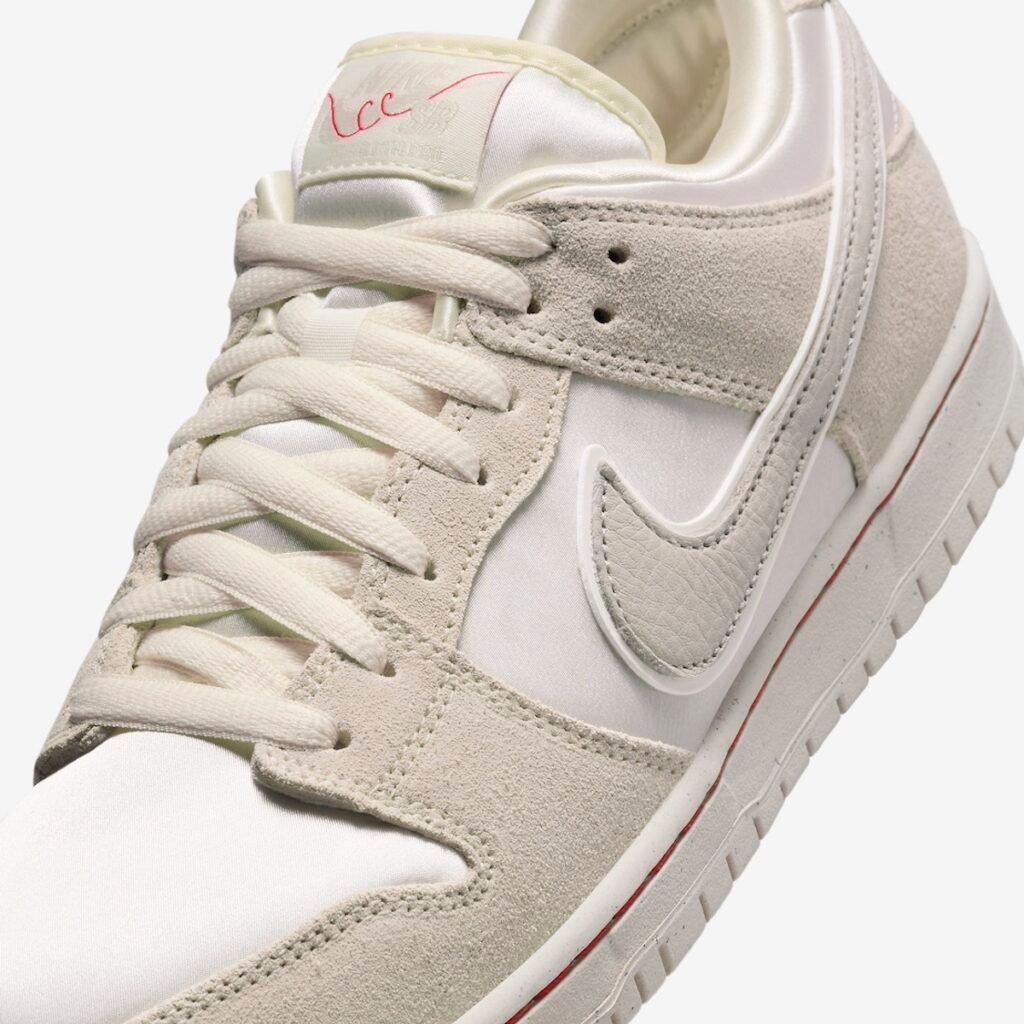 Nike SB Dunk Low City of Love FZ5654-100