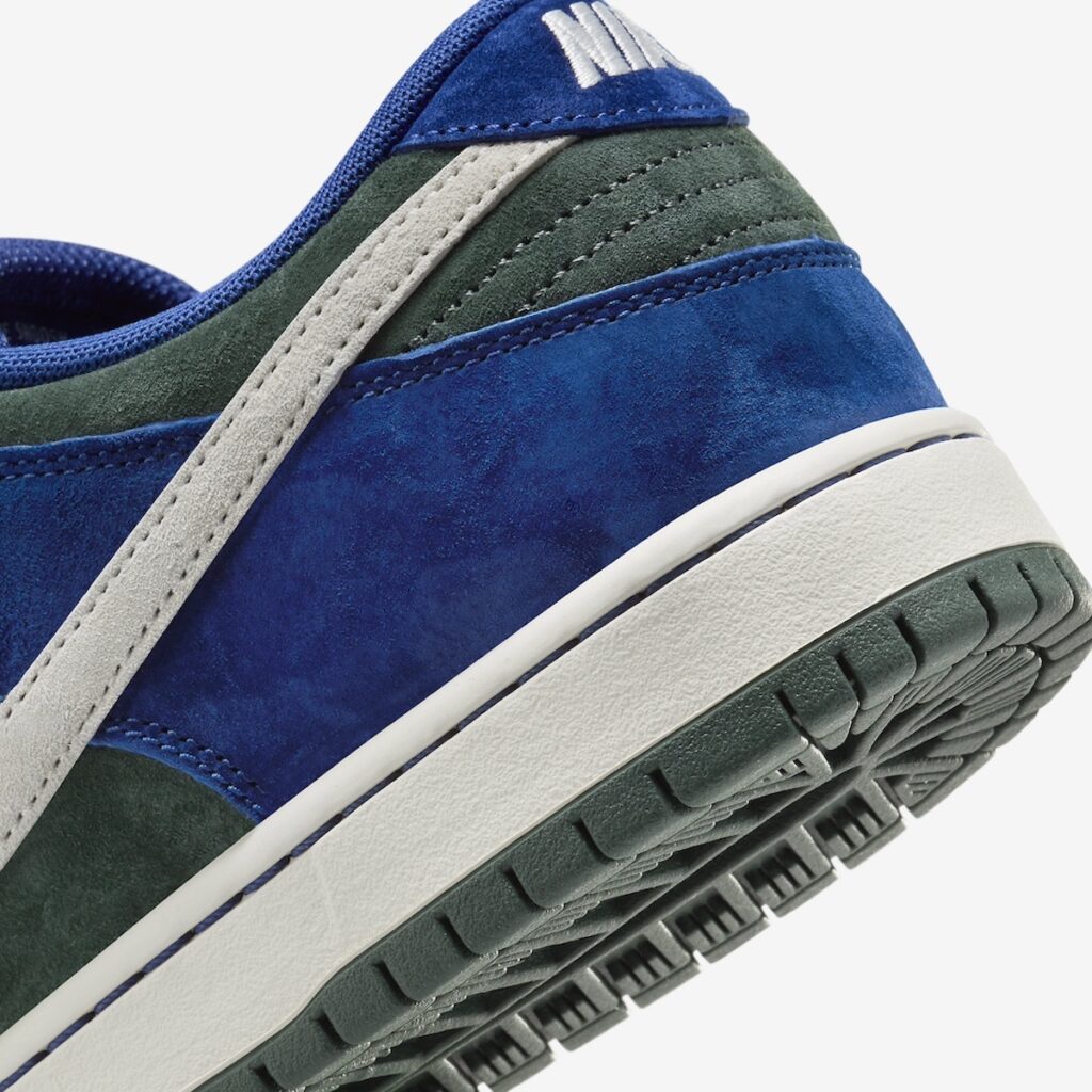 Nike SB Dunk Low Deep Royal Blue Vintage Green