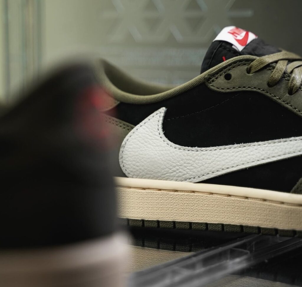 Travis Scott Air Jordan 1 Low OG Black Olive 2024