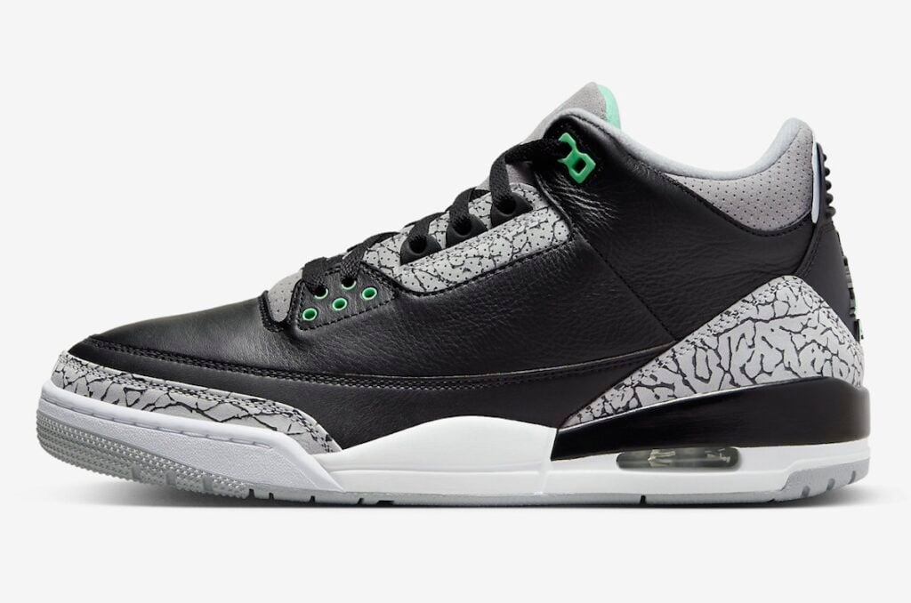 Air Jordan 3 Green Glow CT8532-031