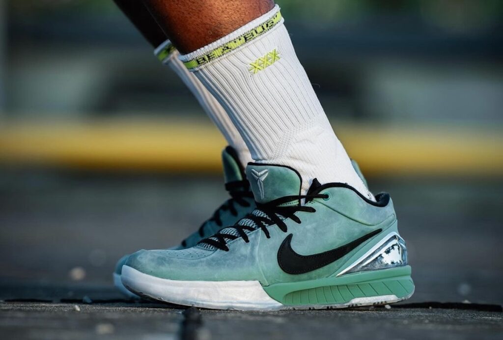 Nike Kobe 4 Protro Girl Dad On-Feet