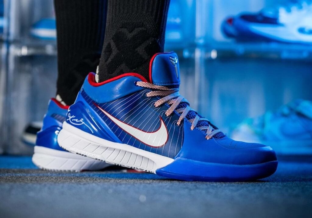 Nike Kobe 4 Protro Philly On-Feet
