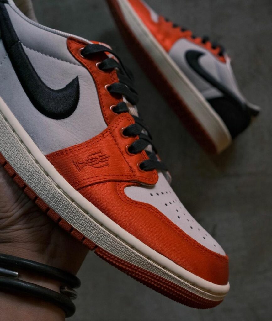 Trophy Room Air Jordan 1 Low Chicago