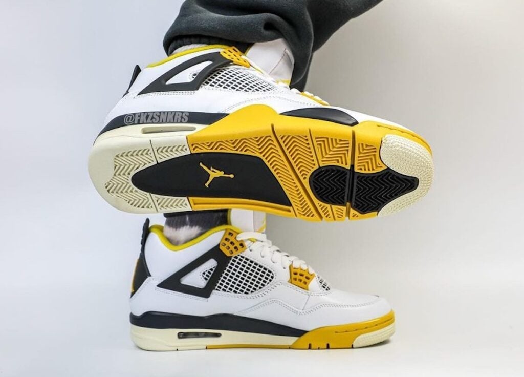 Air Jordan 4 Vivid Sulfur On-Feet AQ9129-101