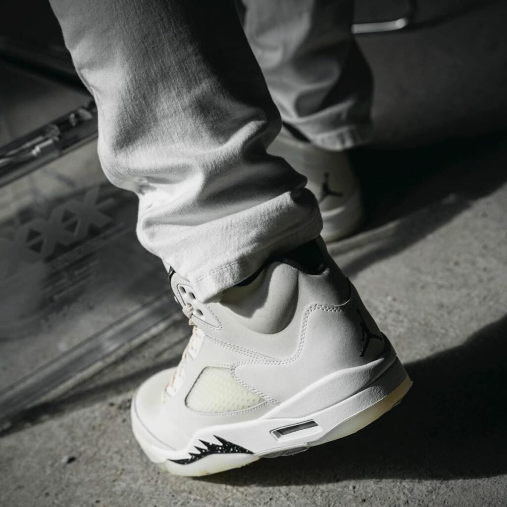 Air Jordan 5 SE Sail Black On-Feet FN7405-100