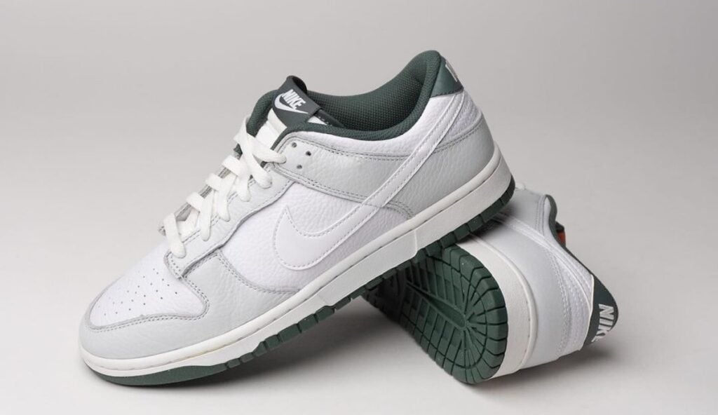 Nike Dunk Low Photon Dust Vintage Green