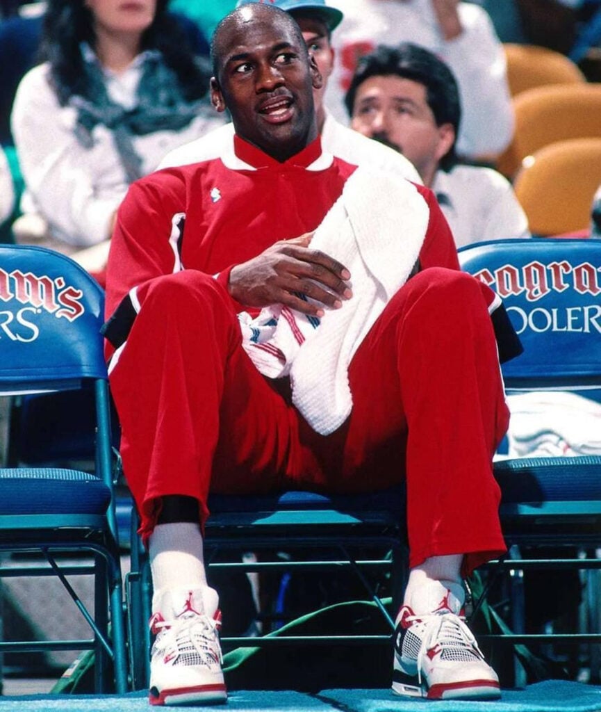 Michael Jordan Court Side Fire Red Air Jordan 4 1989