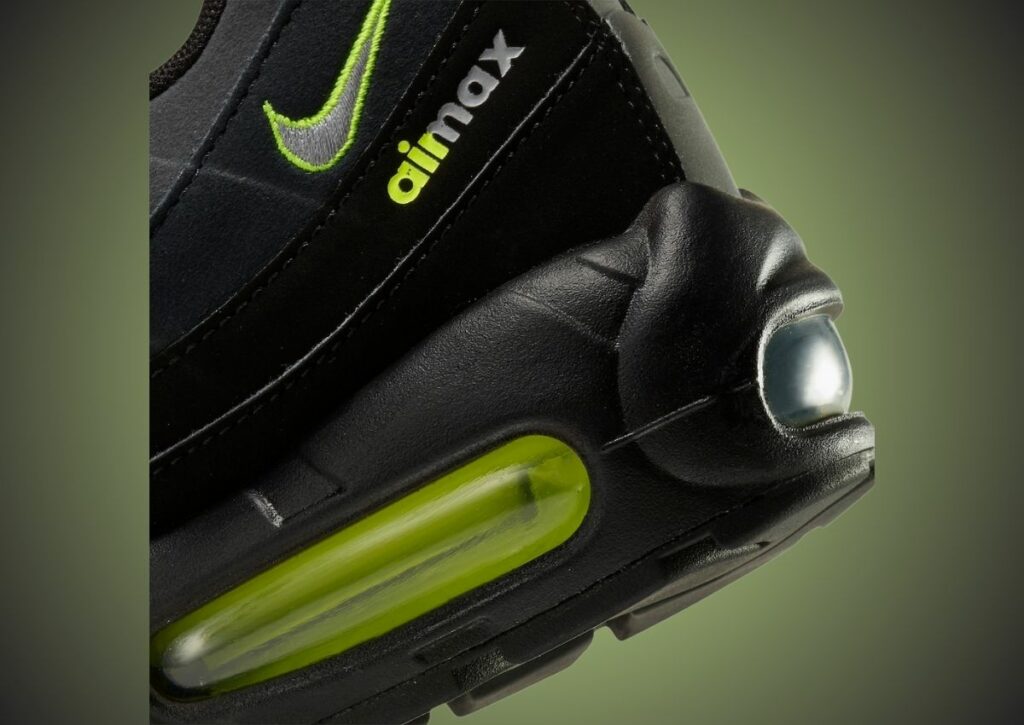 Nike Air Max 95 Black Volt CV1635-002