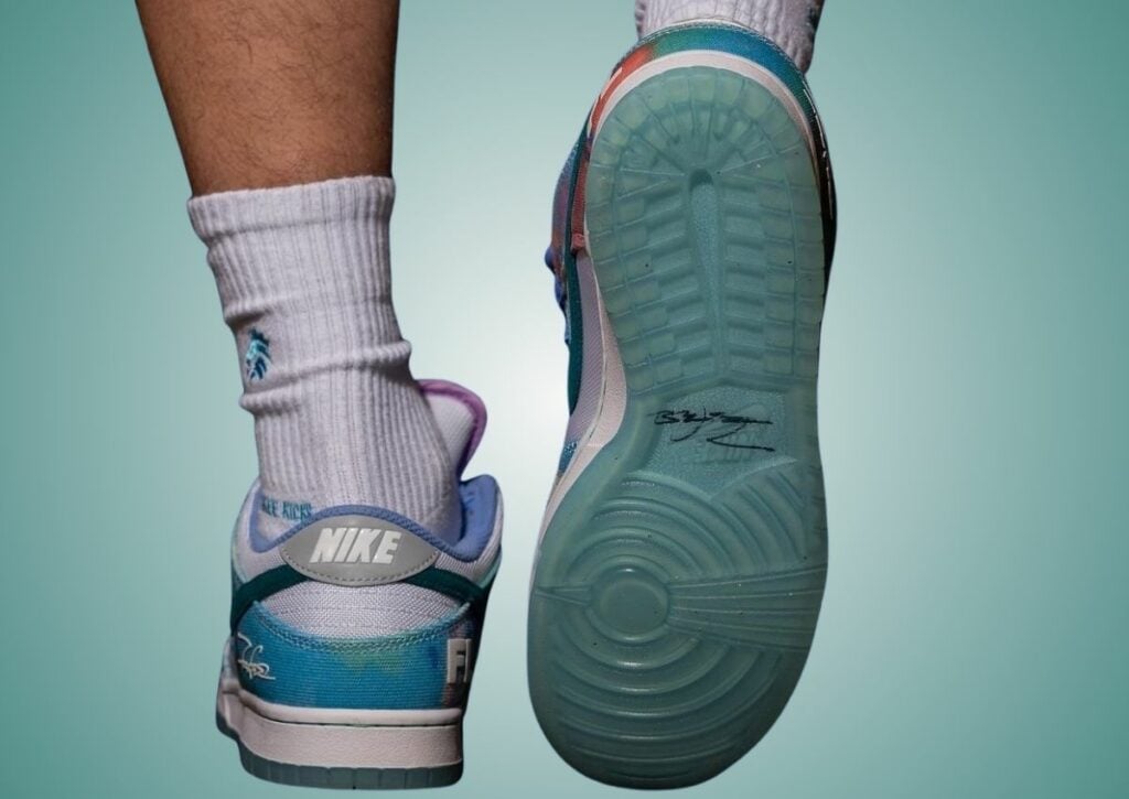 Futura Nike SB Dunk Low HF6061-400 On-Feet