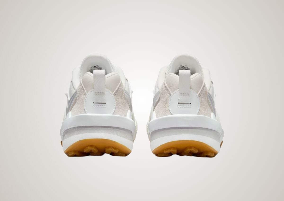 Nike x Sacai Zegamadome SP White main image 0